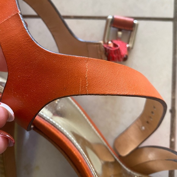Vintage coach sandals. Brand new, Never worn, size 7, Papaya color. - Picture 6 of 7